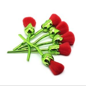 Rose Makeup Brush Set